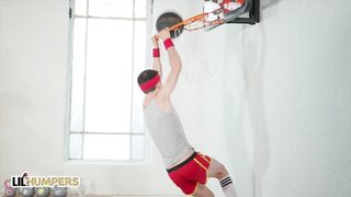 Lil Humpers - British MILF Sophie Anderson doesn't miss the Chance to Taste Jordi's Massive Schlong