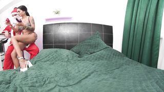 Santa Claus Screws My Twat Suzzi Eis