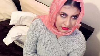 Marvelous Muslim teen gives amazing oral-job.