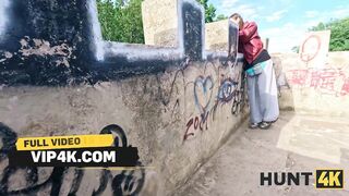 HUNT4K. Boyfriend Doesn't Mind When The Hunter Fucks His Girlfriend