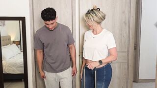 Stepmother shares bed with stepson, everything gets out of control at the hotel