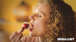 Sex with hot Big breasts MILF - The Cooking Show on ERIKA LONGING