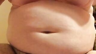 Corpulent teen cums multiple times during quarantine!!!