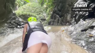 I put Mi brother-in-law very lustful on the walk, so that this chab screws me really hard when we get home