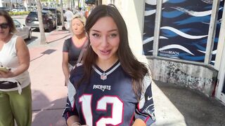 Sisi Rose screws a Patriots player