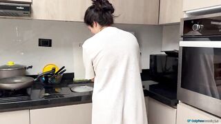 A game between friends ended in hardcore sex in bed!