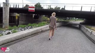 Wtf!! Stranger Stud Fucks Me Public in the Ass!!