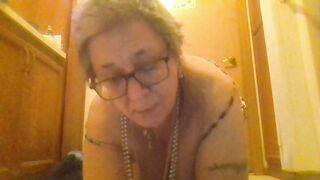 leopard print night gown and pink sextoy constricted vagina