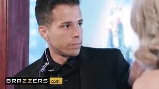 Thicc teen Abella Danger gets her phat booty fucked - Brazzers