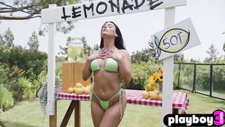 Hot big titties honey bare stunning body and sexy mature posed totally bare