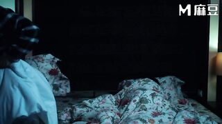 Human and ghost make eager love until reincarnation