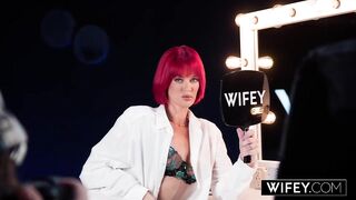 WIFEY Fiery Redheaded Hotwife Samantha Sinz Goes Eager For BBC