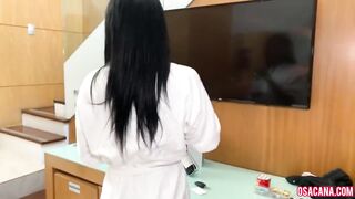 Nerd Tattooed with Big Schlong Giving Her Butt to the Roludo