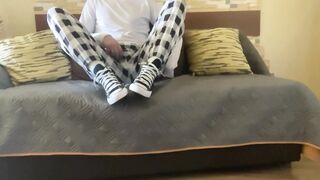 Im Wanking My Rod in Socks