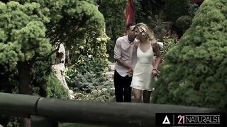 21 NATURALS - Shona River’s Shaggy Locks Bounce as She Takes a Giant Dick Up the Ass