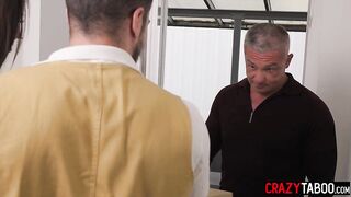 Sexy babe swallowed big ramrod and enjoyed hardcore anal sex