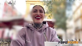 40yo alternative mom wants a primo wang. Lara Croft, casting on pepePorn