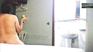 Room service: The hotel employee's salary wasn't enough, so this playgirl acceded to have sex with the guest for money.