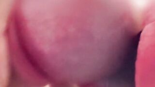 Cum explodes in mouth during intimate session