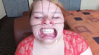 GOO EN LA CARA en ESCENA FACIAL BONDAGE