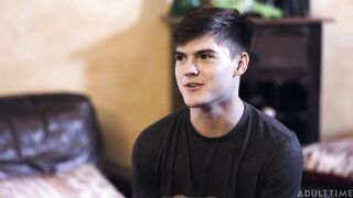 Stepmommy's Male - Pervert Tyler Cruise Watches Hot MILF Mona Wales's Chunky Ass While This honey's Doing Chores