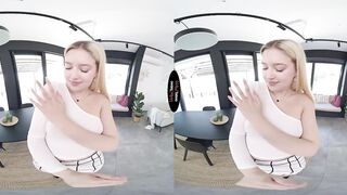 Seductive floozy Nikoletta Queen fingers her ideal vagina hard — VirtualTaboo