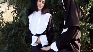 Brunette German Cougar with Naturals Gets Railed in Outdoor