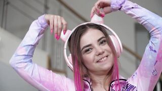 She's so small and already screwing anal with 4 boyz