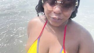 Colombian MILF on the beaches of Cartagena