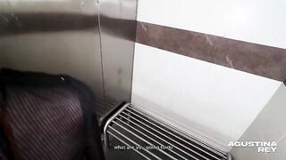 I banged a big-assed angel I met at the pool and left my cum in her snatch