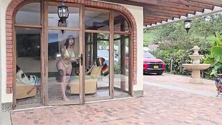 Piscinero fucks his cuckolded boss while her husband is away on business, Devil Khloe and Milan Rodriguez