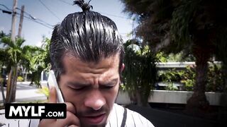 Stepson's sest friend plows Blaten Lee's milf pussy balls deep and tries to impregnate her