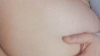 Mi Cunt estaba Muy Caliente, tuve que dedearme a escondidas. (Vertical episode). Ivonneiv.