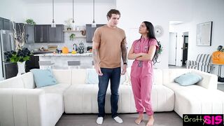 Cutie Gostosa Takes Steobro's Shlong for Her Halloween Treat