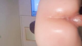 SlayerROSE bounces twat on his shlong