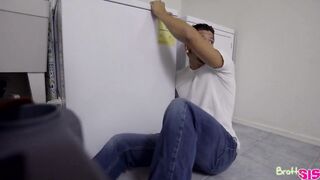 At Your Service Sis - S3e5