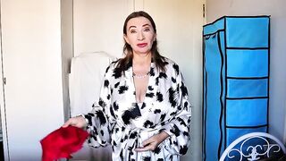 YOU turned on your busty stepmom and found out she's a futanari