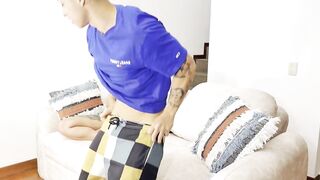 I make my PRIMASTRA COME SQUIRTING in the kitchen before we are DISCOVERED