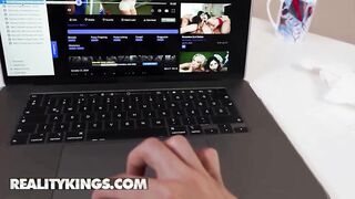 REALITY KINGS - Black Girl, Jordi El Nino Polla - Checking Her History