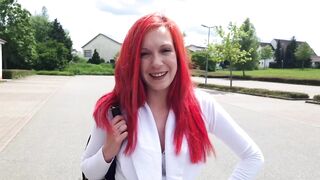 Selfie in exchange – deal in the parking lot