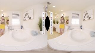 Naughty America - Alyx Star is in your baths tub and this sweetheart's longing for schlong!!
