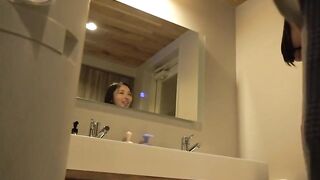 Mina - Hey, Check Out This Sexy City Hotty With A Perfect Butt