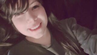 Real Amateur Girl Shows off Her Enchanting Body and Masturbates