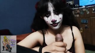 Hermosa payasita, me la mama y luego monta mi polla