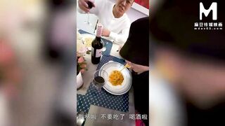 ModelMedia Asia - A raunchy group-sex party on Christmas Eve