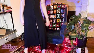 One New Message: Trans Smokin' Fetish & Solo Masturbation