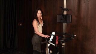 Alina Voss in Serf Chair