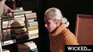 Wicked - Veronica Leals Erotic Shoot Ignites Ardent Squirt
