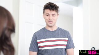 BrattySis Jade Maris & Friend Vanessa Marie Invade Stepbro's Bed until This dude Shares His Cum -S32:E4