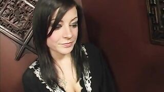 Tattooed Female-dominator Enjoying Sucking Shlong in Goryhole Action